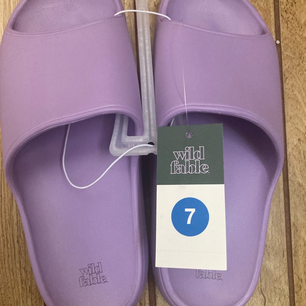 Wild Fable Lavender Slide Sandals
